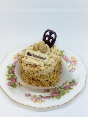 Hazelnoot creme gebakje