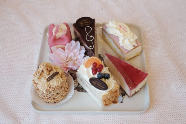 mix box gebak 10 stuks