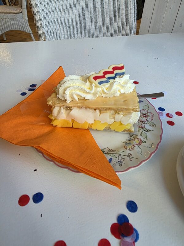 2 stuks KONINGSDAG TOMPOUCE GLUTENVRIJ